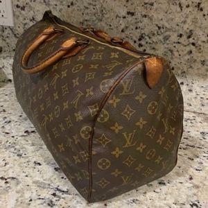 Louis Vuitton Speedy 40